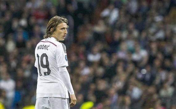 [国内足球]蒯纪闻妙传助攻 古斯塔沃梅开二度