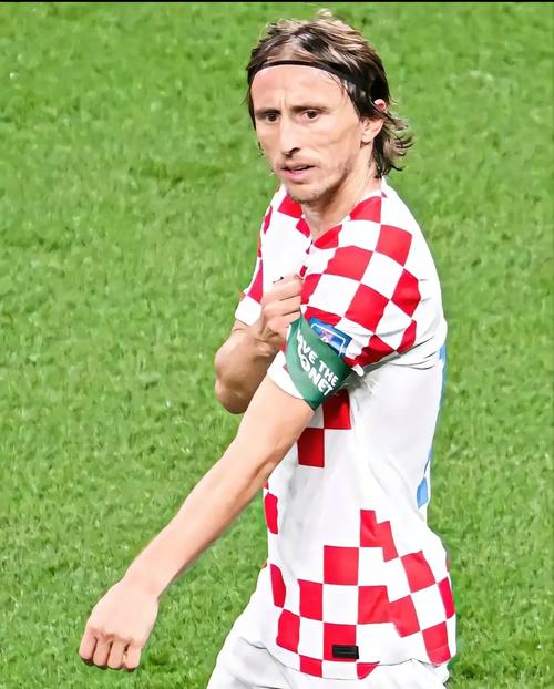 姆希塔良：上半场我们本能进尤文两三个；我仍对球队充满信心