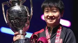 利物浦本赛季状态低迷，引援失误和阵容问题导致萨拉赫被冷宫，球队内部矛盾加剧。